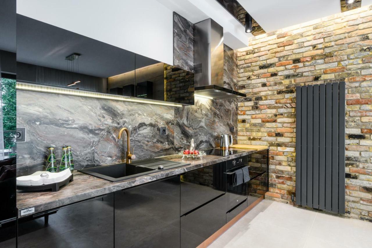 Zlota Luxury Apartments Varşovia Exterior foto