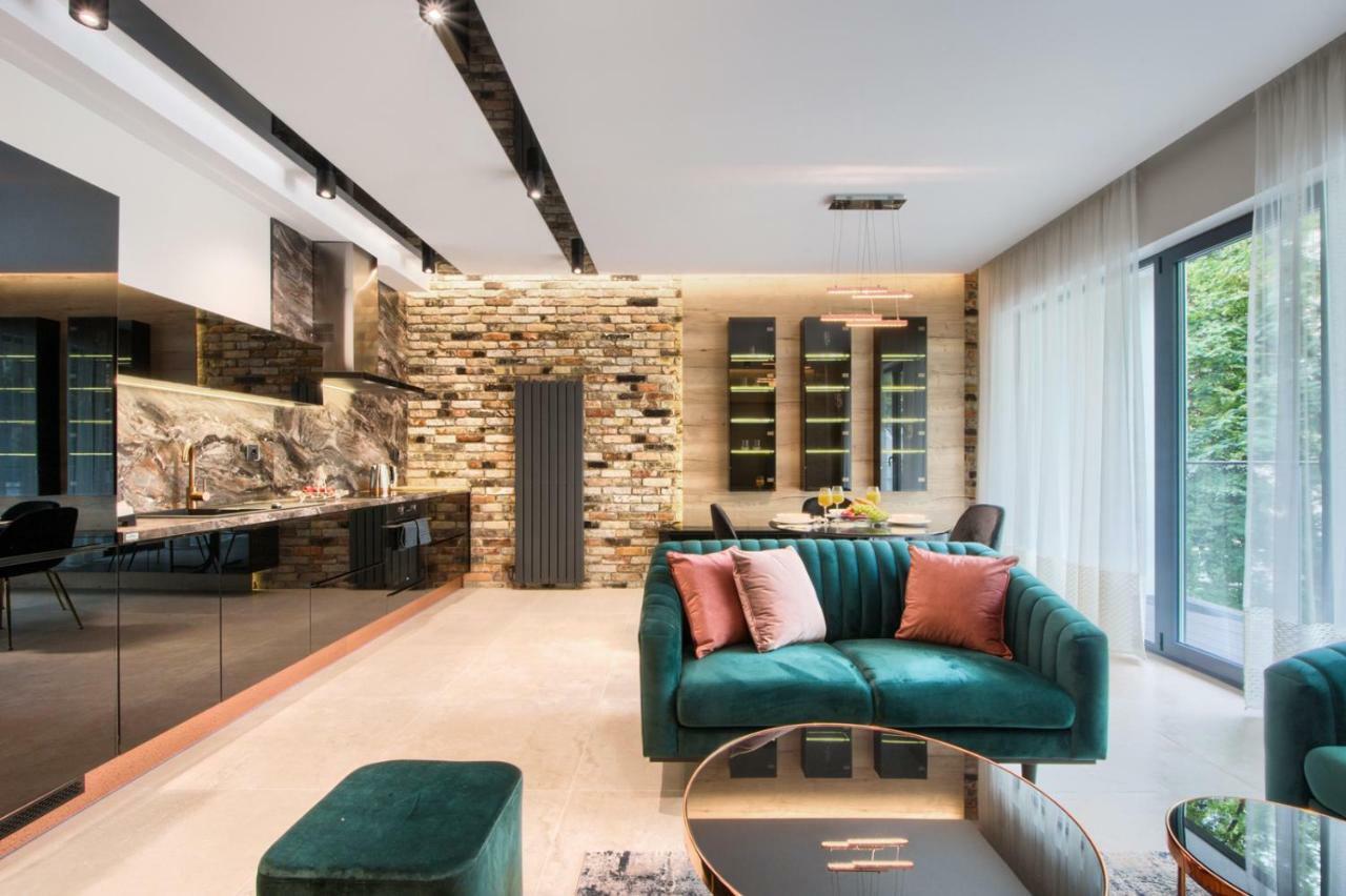 Zlota Luxury Apartments Varşovia Exterior foto