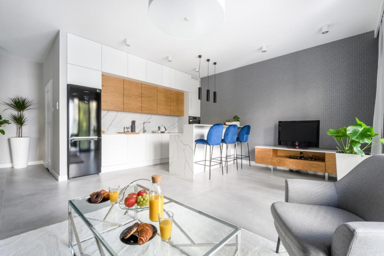 Zlota Luxury Apartments Varşovia Exterior foto