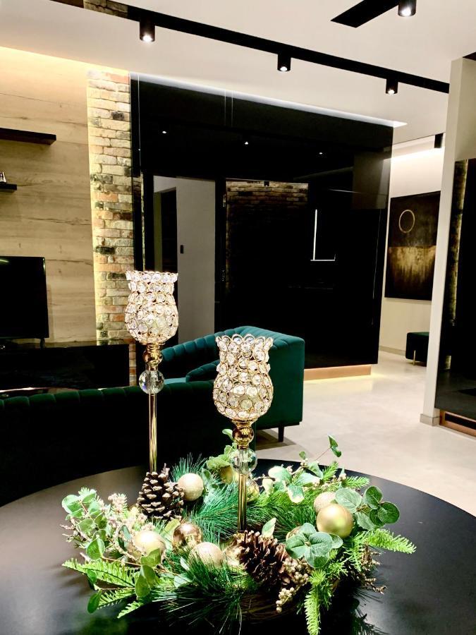 Zlota Luxury Apartments Varşovia Exterior foto